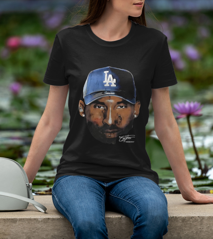 Kobe Bryant LA Dodgers Big Face Signature Cap T-Shirt