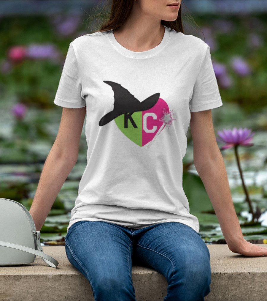 Wicked KC Heart Witch Hat Wand Pink Green Halloween T-Shirt