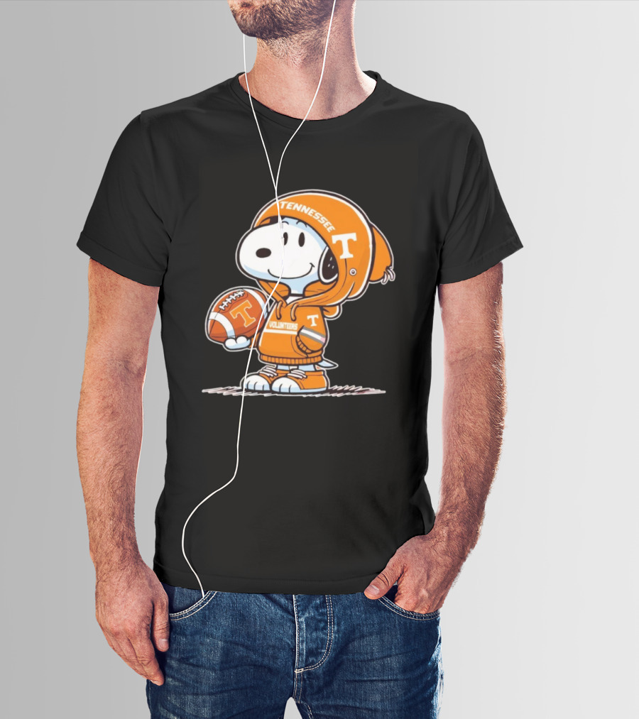 Snoopy Tennessee Volunteers Football T-Shirt