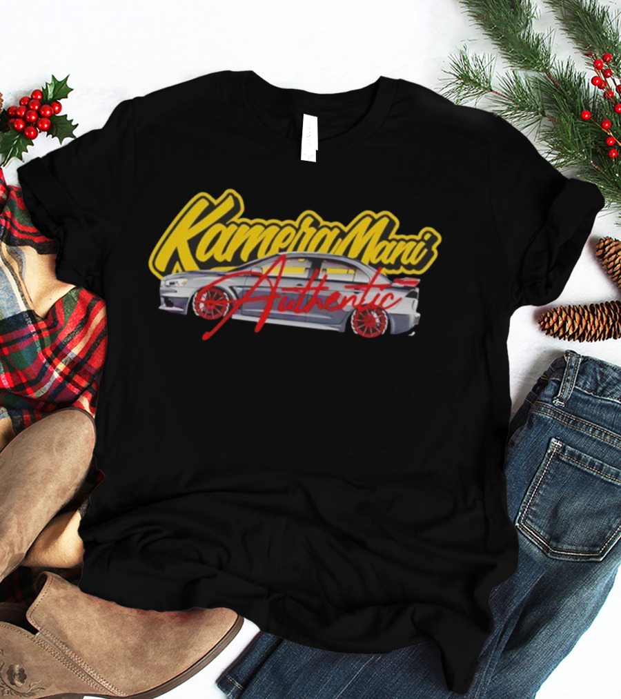 Kamera Mani Authentic Car Red Rims Sports Style T-Shirt
