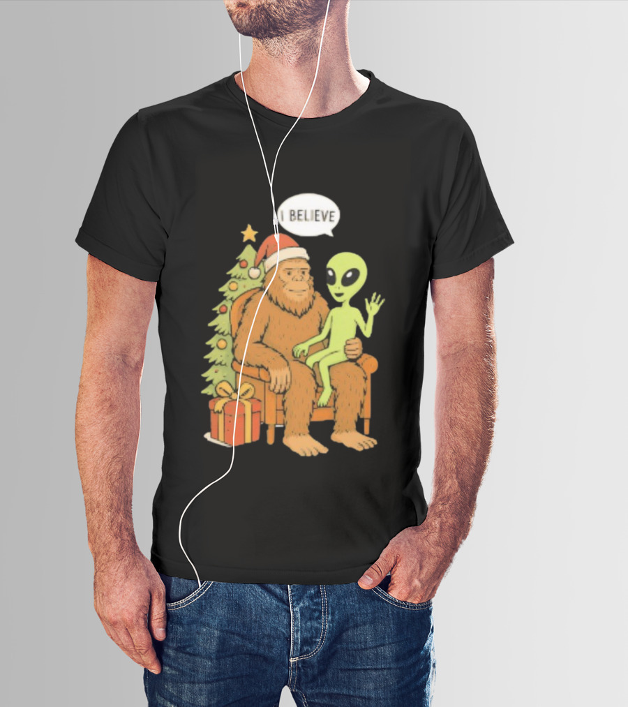 Santa Bigfoot Alien UFO I Believe Paranormal Christmas T-Shirt