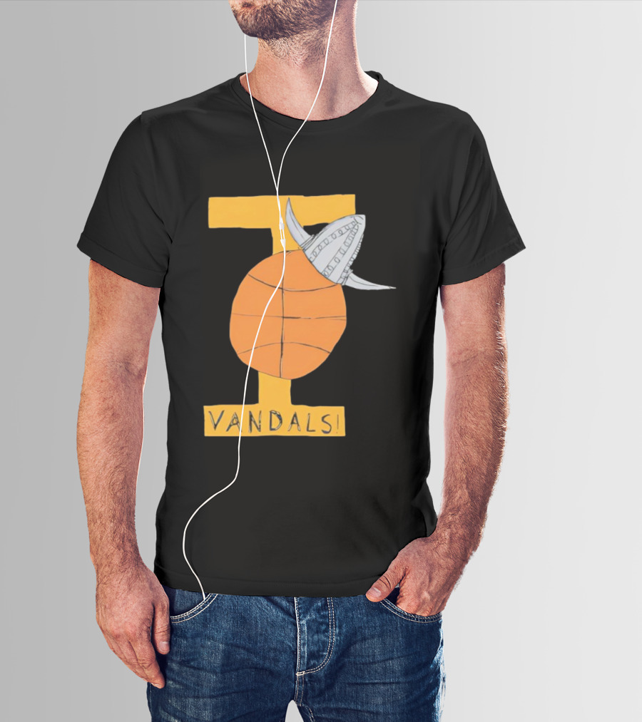 I Vandals Basketball Viking Helmet Graphic T-Shirt