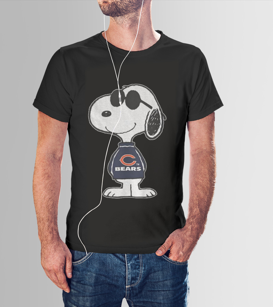 Peanut Snoopy Chicago Bears Football NFL 2025 T-Shirt