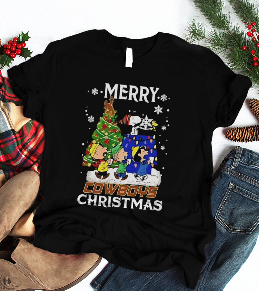 Merry Snoopy And Friends Cowboys Christmas Tree Celebration T-Shirt