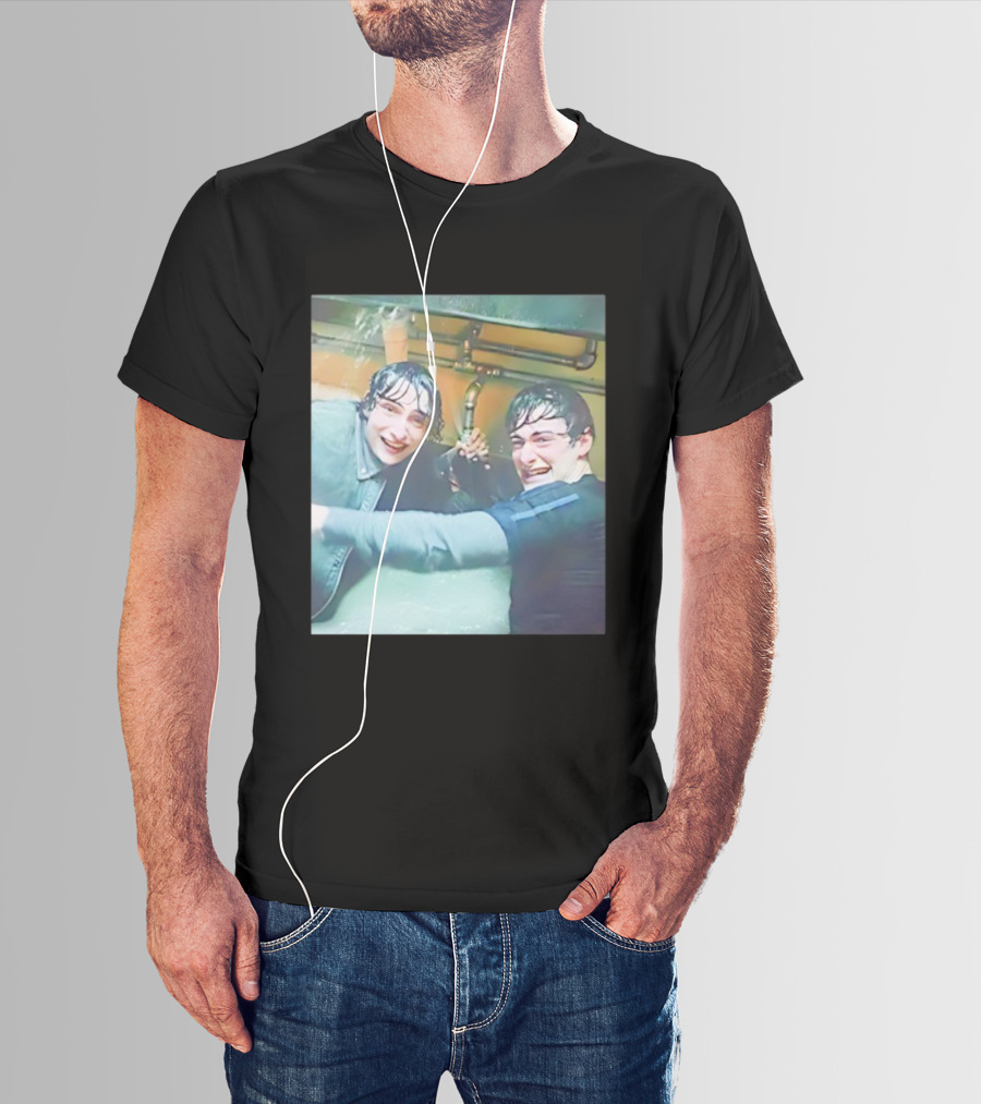 Mr Whatsit Will And Mike Stranger Things Photo Funny Wet Sink Scene T-Shirt