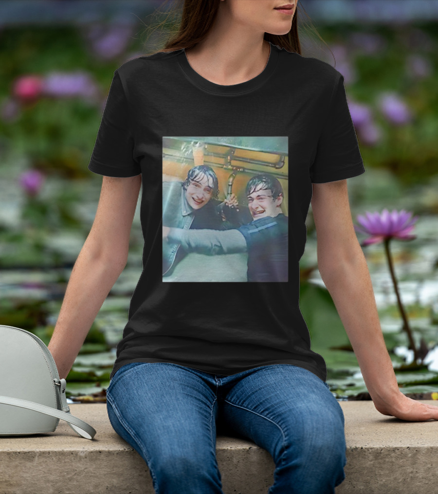 Mr Whatsit Will And Mike Stranger Things Photo Funny Wet Sink Scene T-Shirt