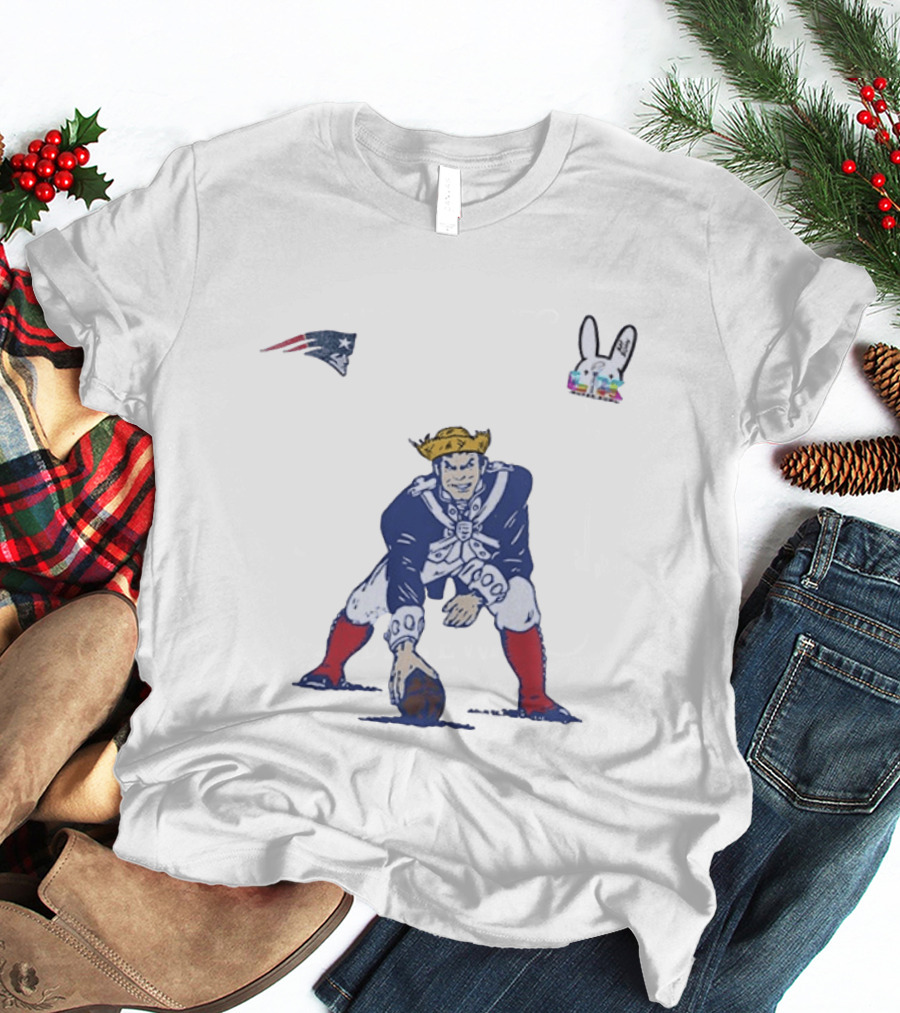 New England Patriots Seguino Aqui Frog Football Player And Bunny Ears T-Shirt