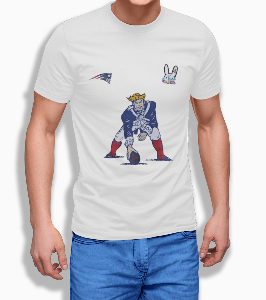 New England Patriots Seguino Aqui Frog Football Player And Bunny Ears T-Shirt