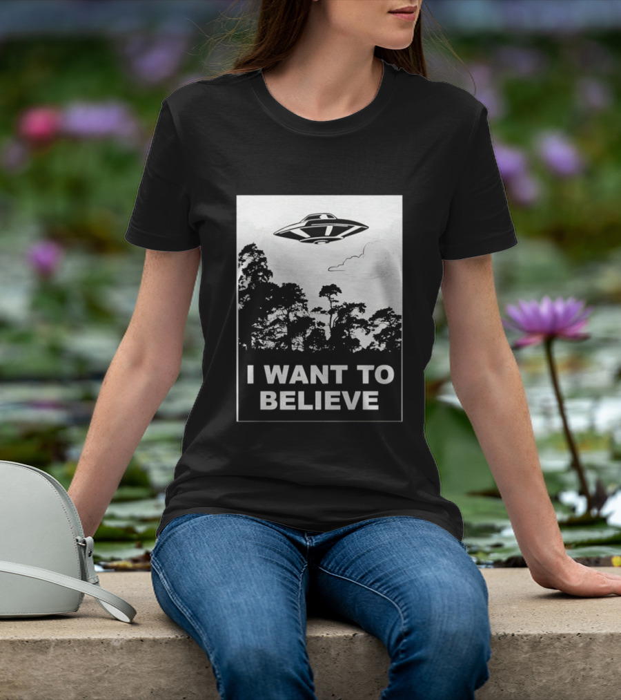 UFO I Want To Believe Flying Saucer Forest T-Shirt