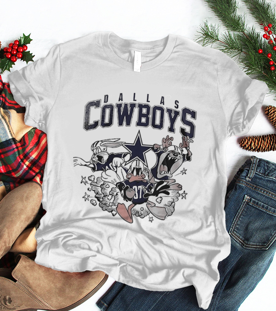 Dallas Cowboys Looney Tunes Bugs Bunny Taz Daffy Duck Star T-Shirt