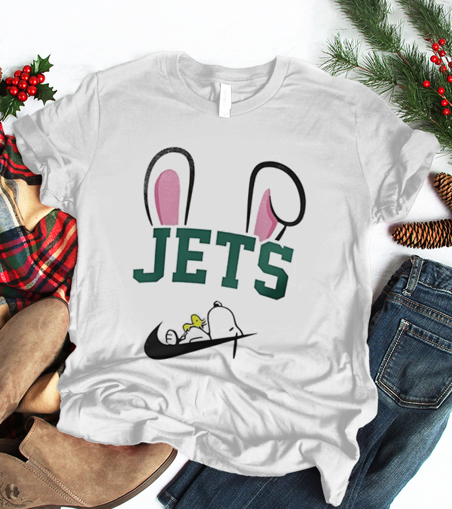 New York Jets Snoopy Peanuts Easter Bunny Ears T-Shirt