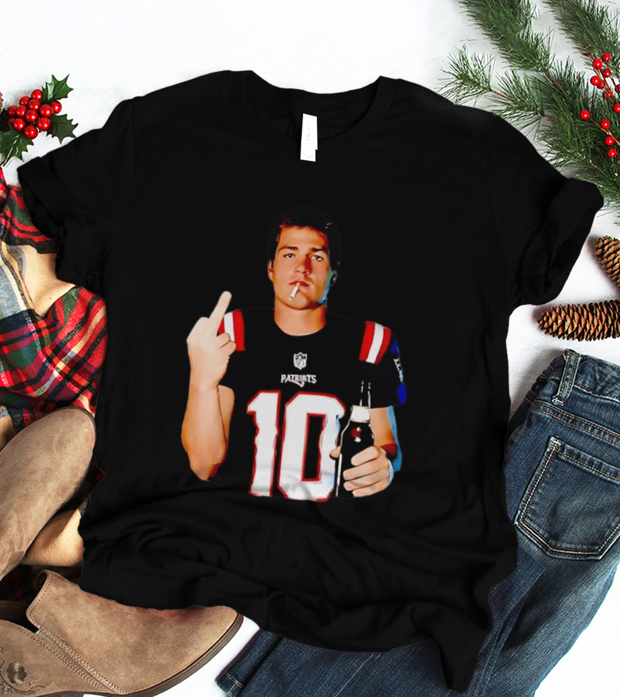 Drake Maye Middle Finger Smoking Holding Beer Can New England Patriots 10 T-Shirt