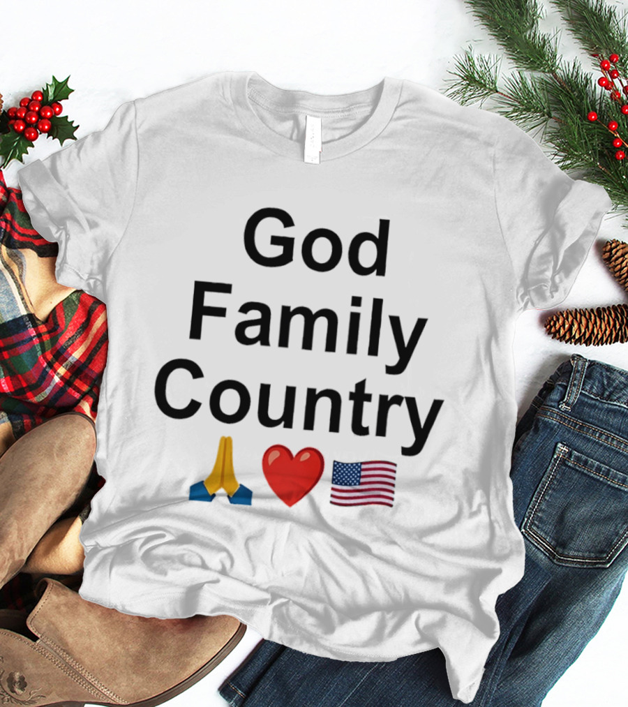 God Family Country Praying Hands Heart USA Flag T-Shirt