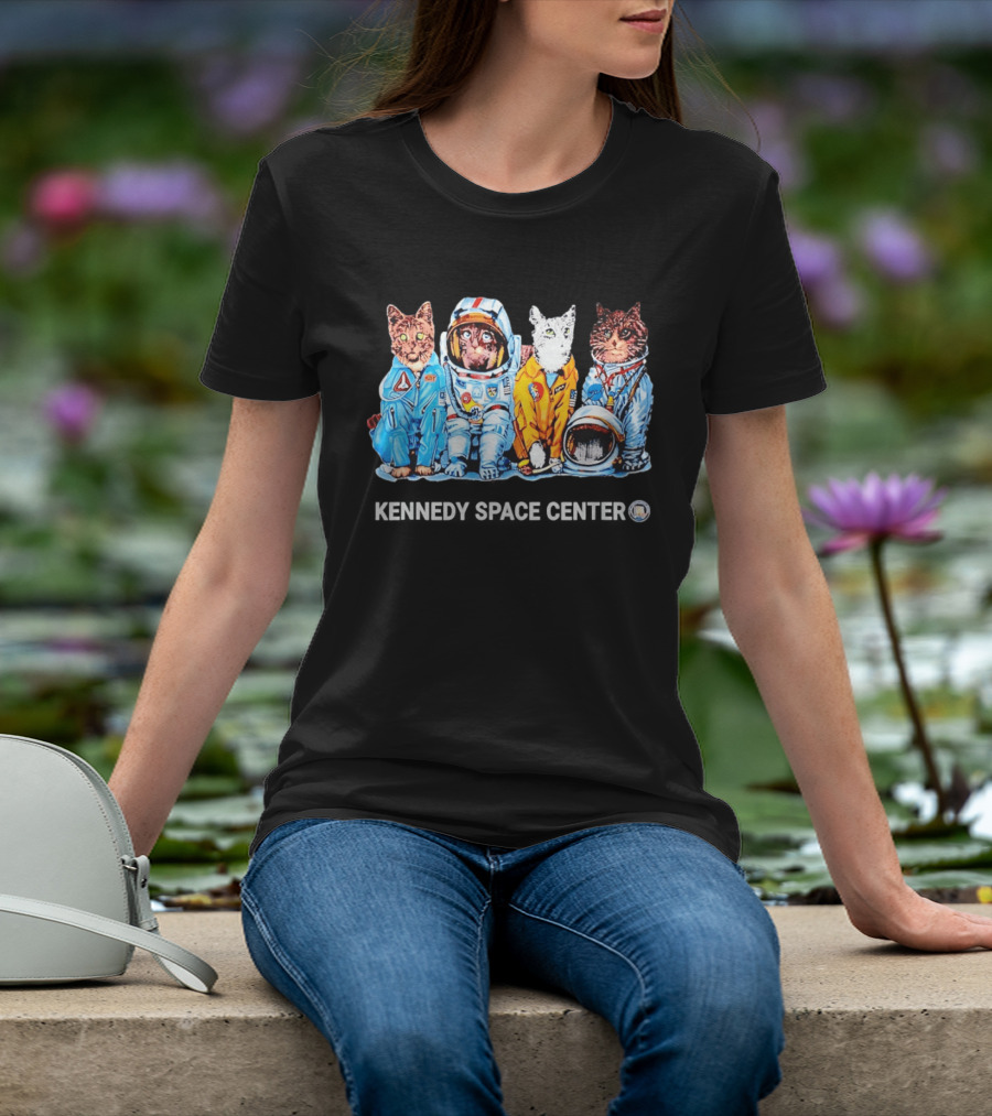 Kennedy Space Center Cats In Astronaut Suits T-Shirt