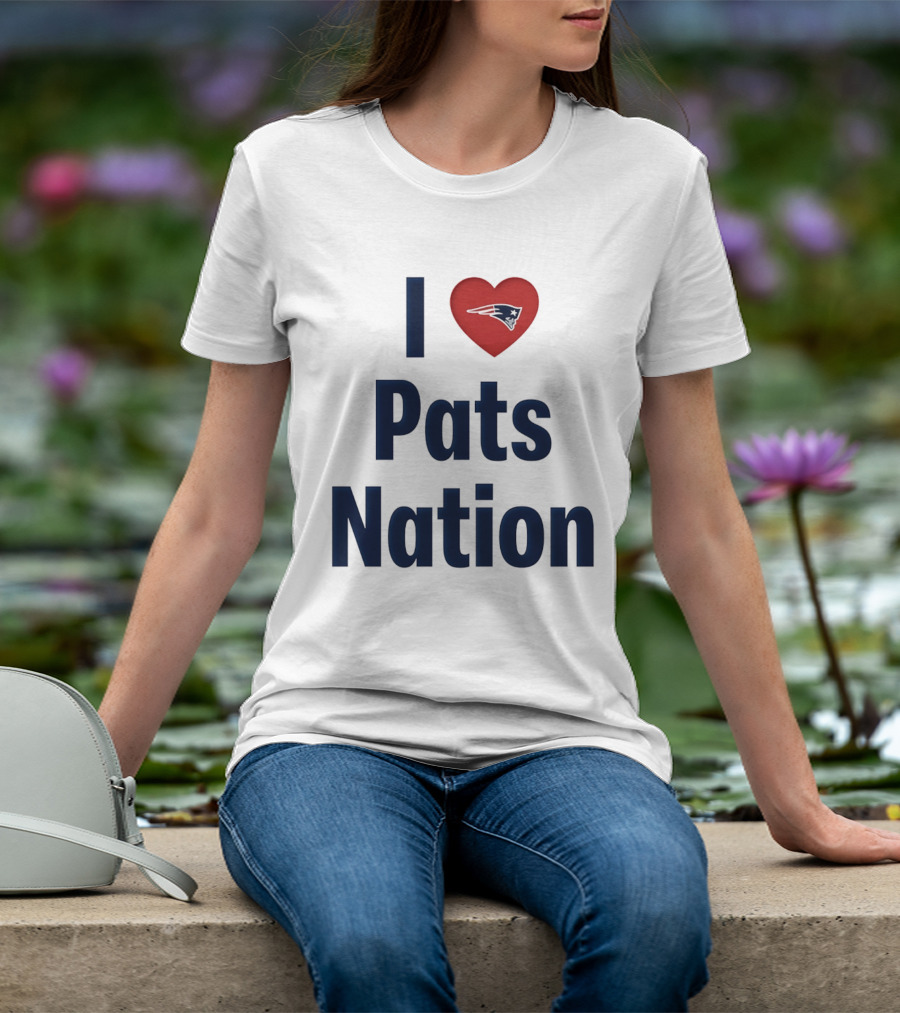 I Love Pats Nation Happy Valentine's Day New England Patriots Fan T-Shirt