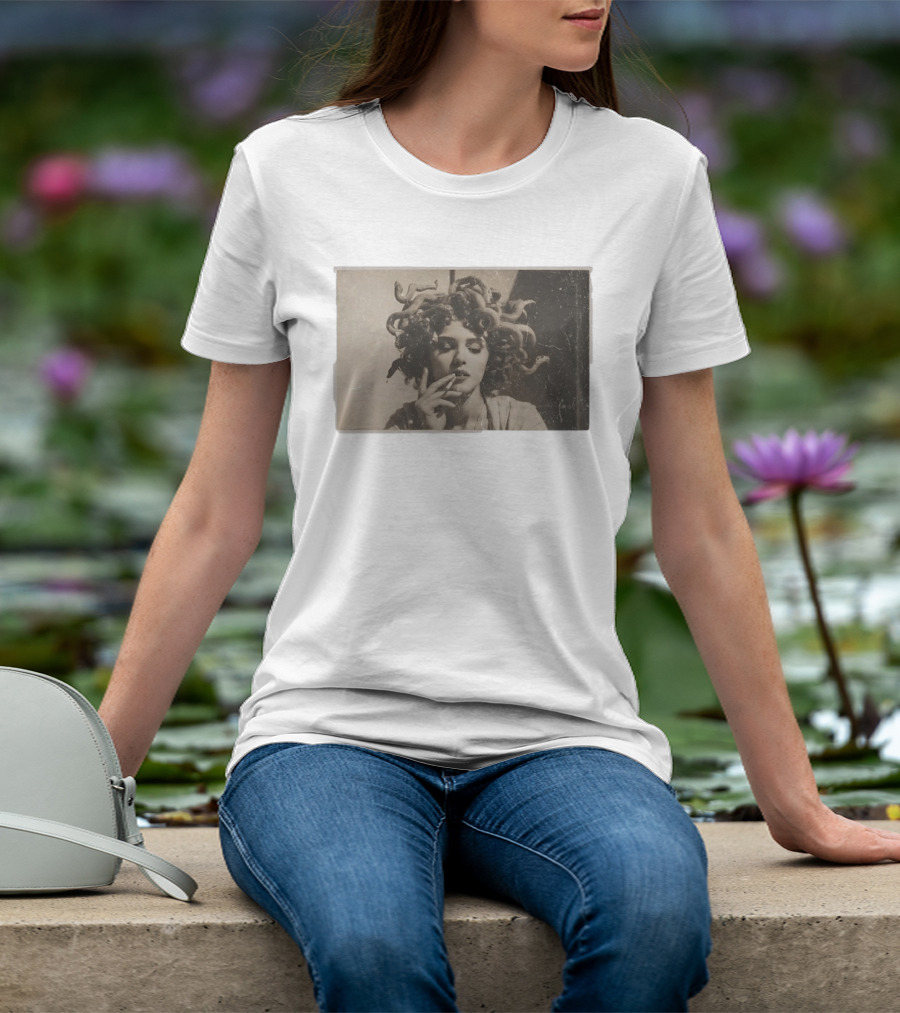 Medusa Smoking T-Shirt