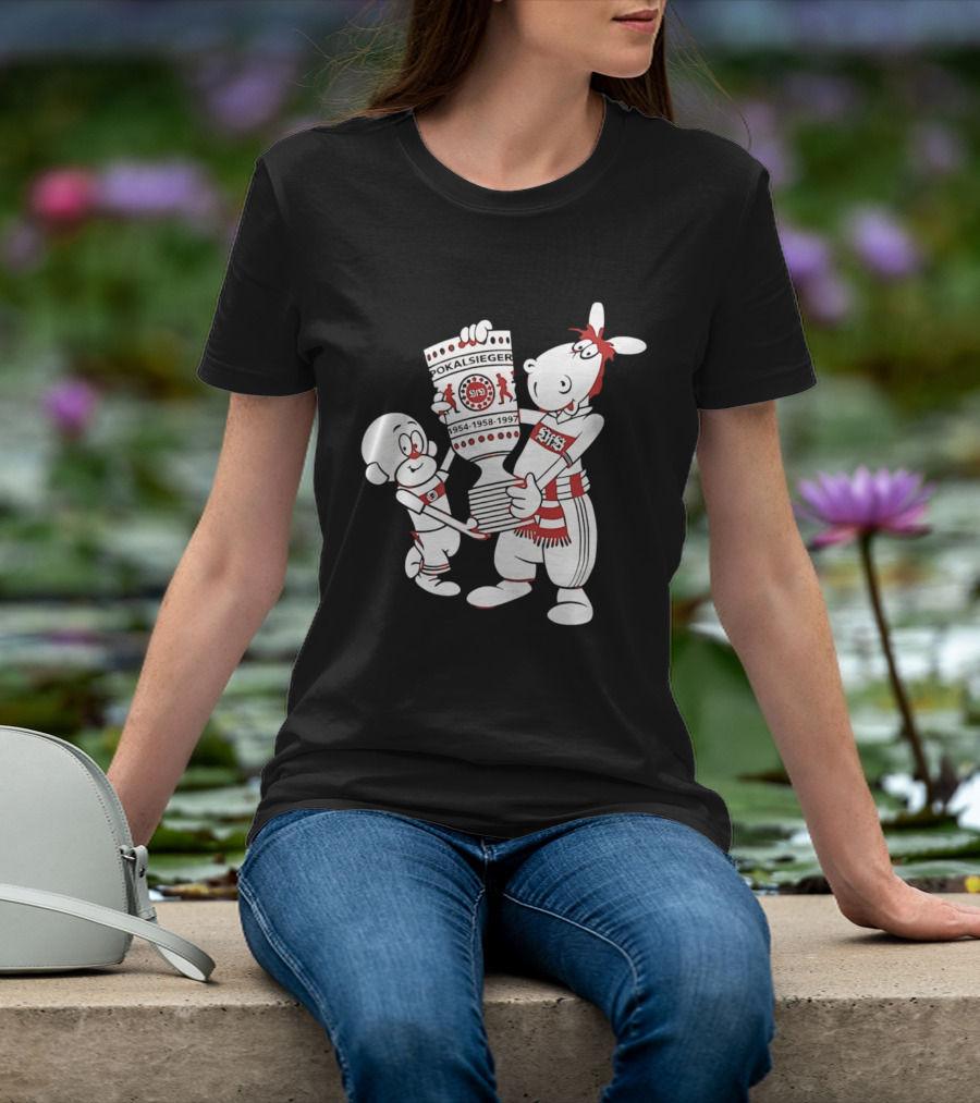 VfB Pokal Affle Und Pferdle Cartoon Celebrating Trophy T-Shirt