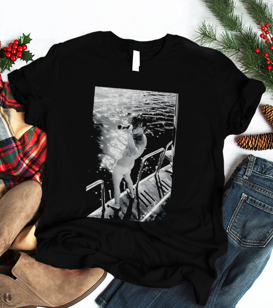 Yungblud Naked And Jumping Into Water Scene T-Shirt