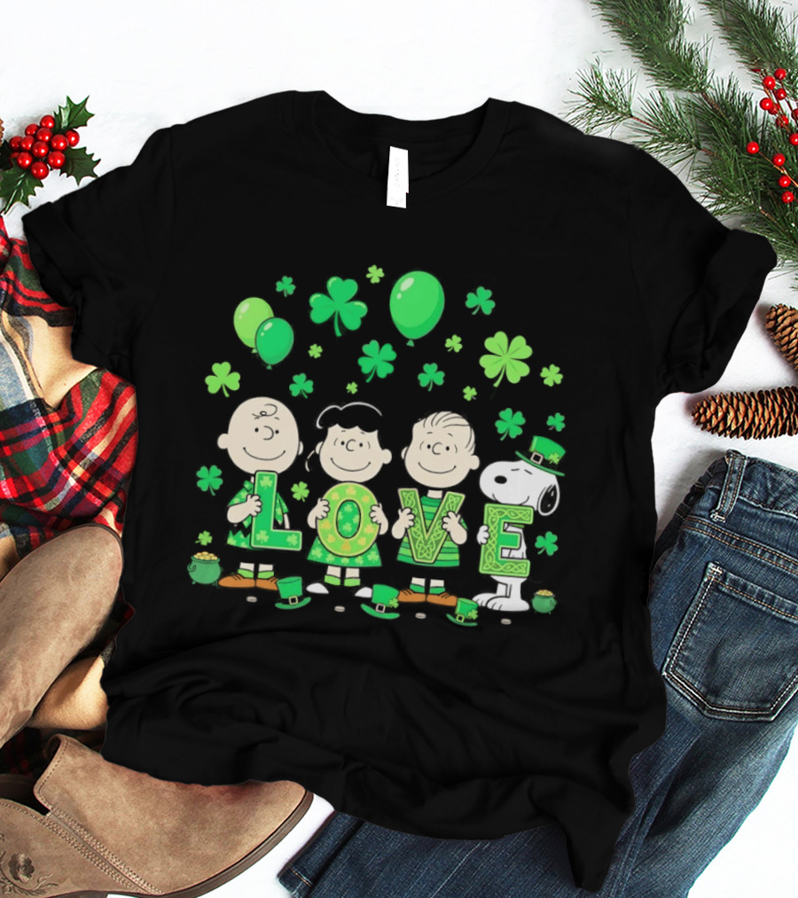 Snoopy Charlie Brown And Friends Love Shamrock St. Patrick's Day Celebration T-Shirt