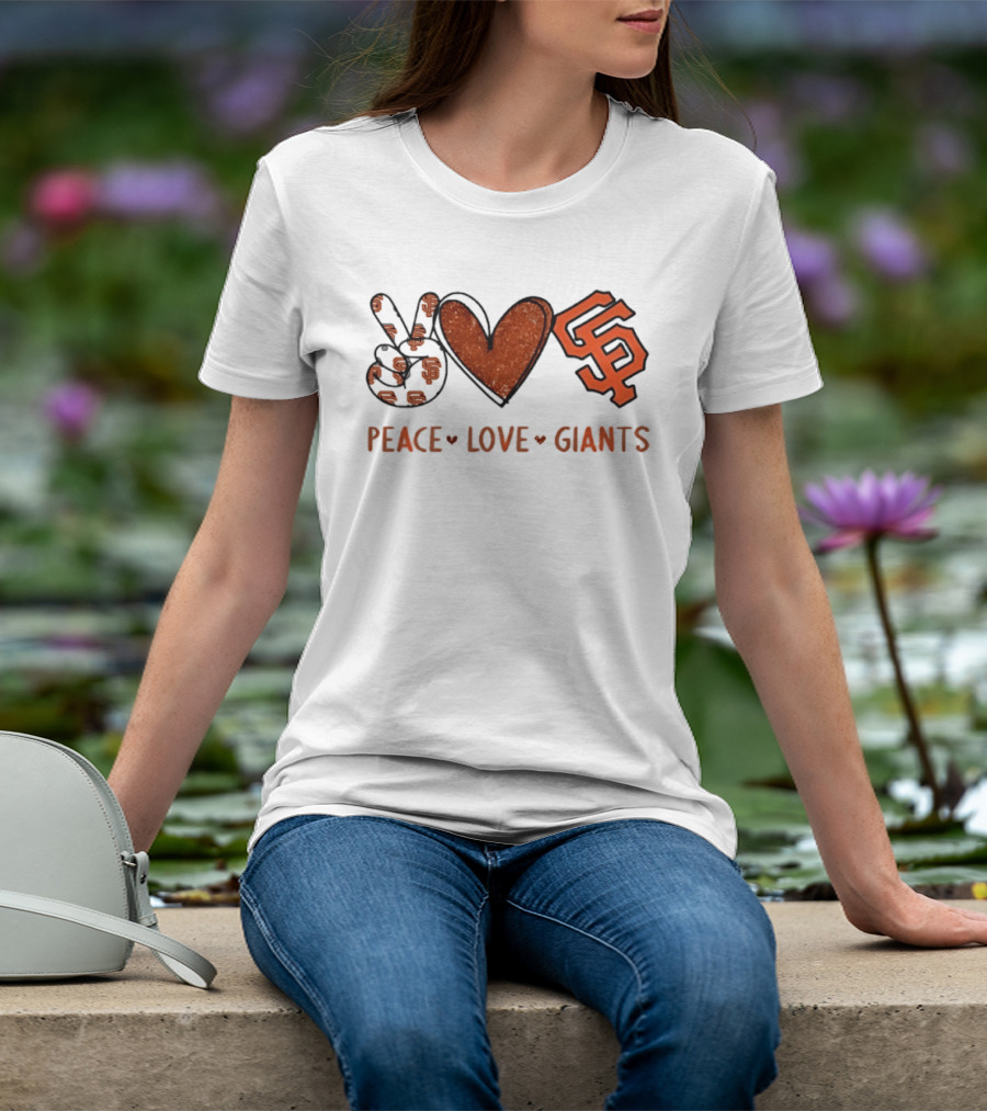 San Francisco Giants Peace Love SF Hand Sign Heart Shape T-Shirt