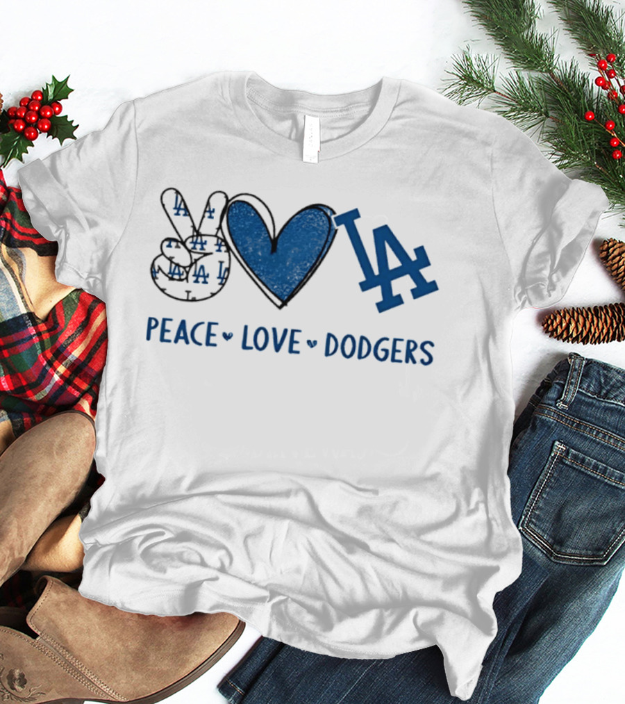 Peace Love LA Dodgers Hand Sign Heart Shape T-Shirt