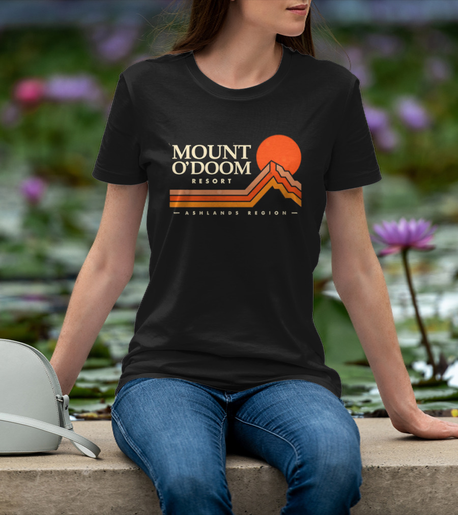 Mount O'Doom Resort Ashlands Region Sunset Retro Mountain T-Shirt