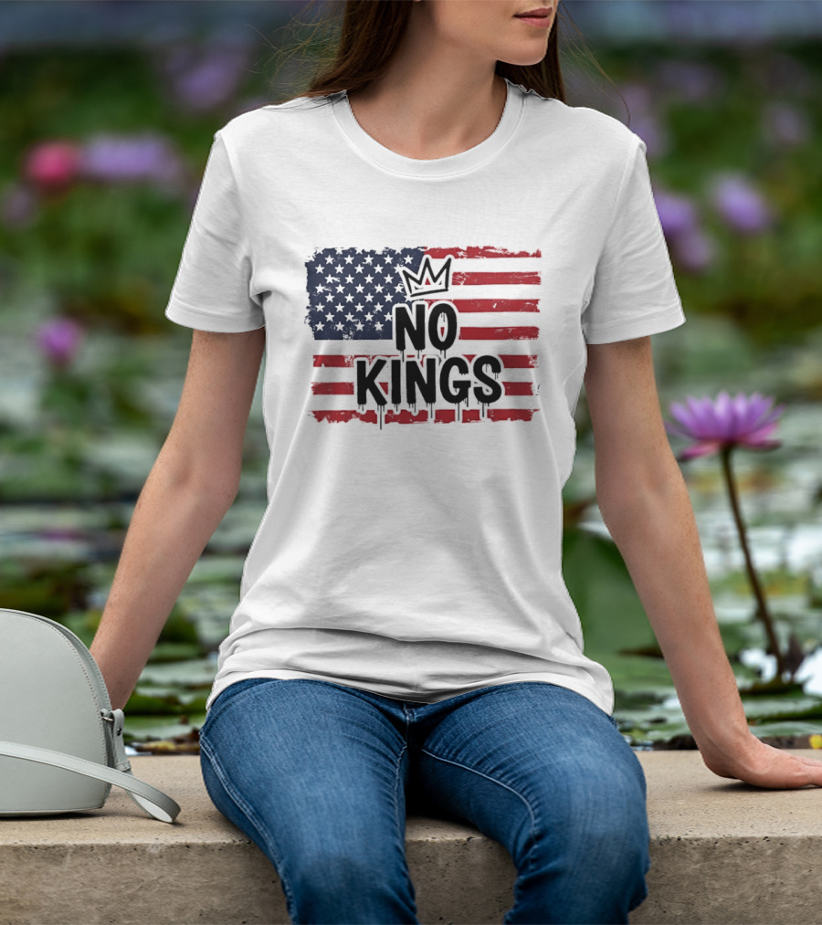 No Kings In America US Flag With Crown Melting Effect T-Shirt