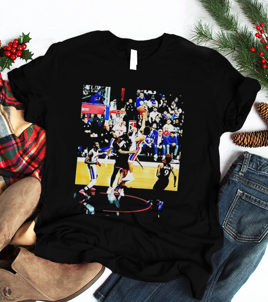 Cade Cunningham Dunking Over Drummond Basketball Game Action Scene T-Shirt