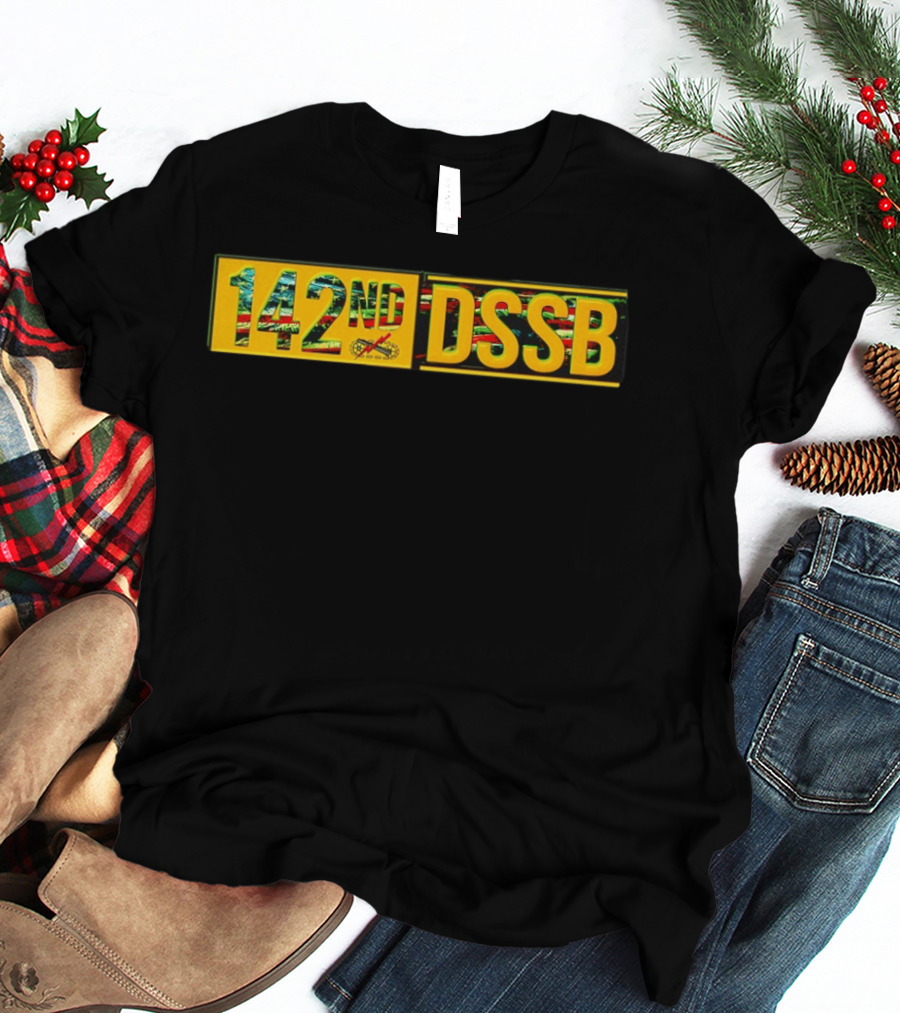 142nd DSSB Brigade Support Battalion Tank And Rifle T-Shirt