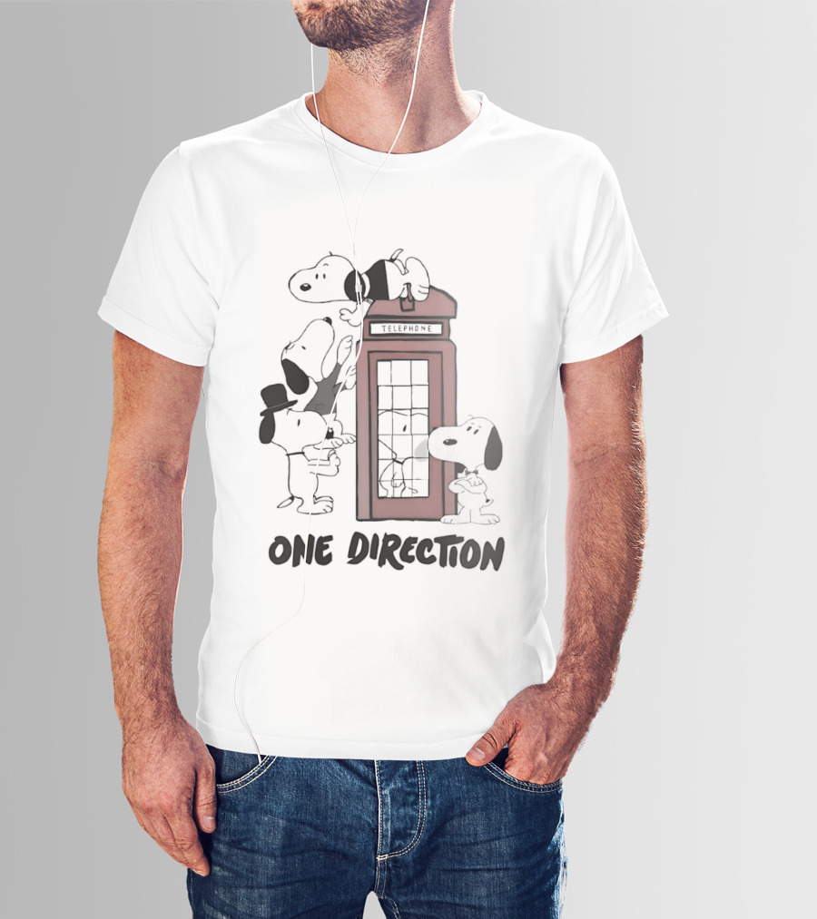 Snoopy One Direction Red Phone Booth T-Shirt