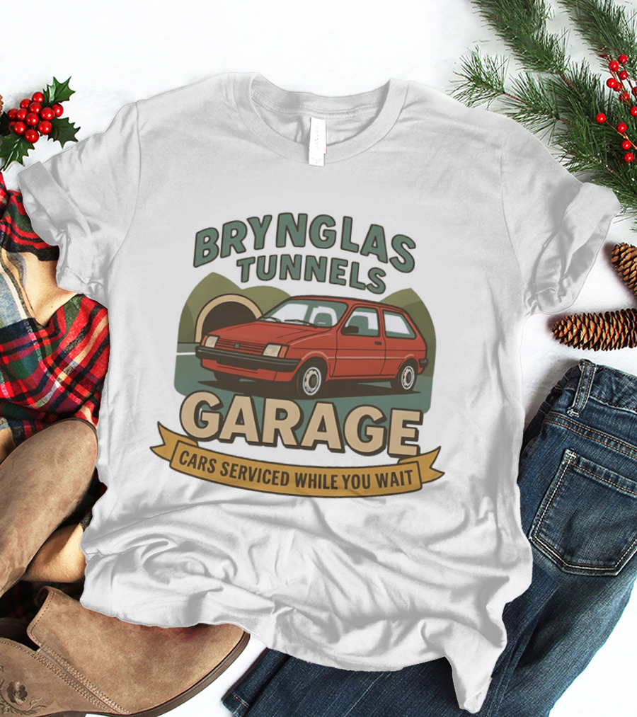 Brynglas Tunnels Garage Red Car Service Cars Serviced While You Wait T-Shirt
