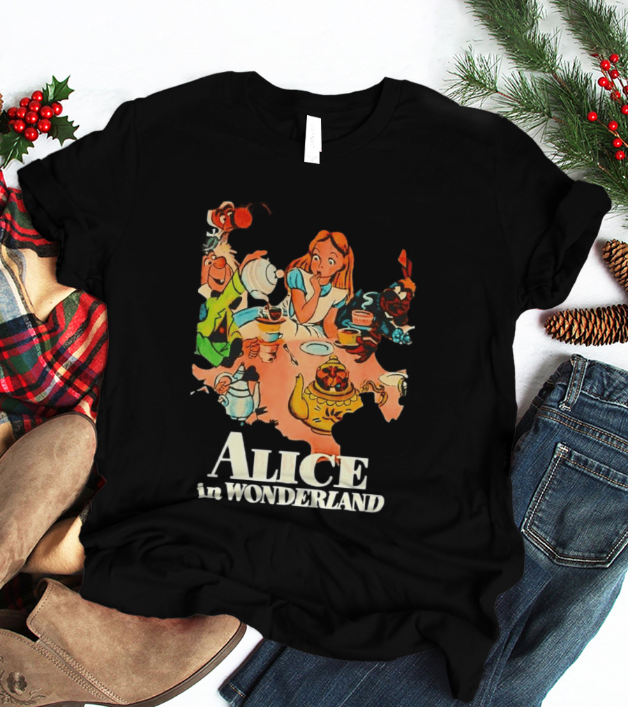 Alice In Wonderland Mad Hatter Tea Party Cartoon Smoking Scene T-Shirt