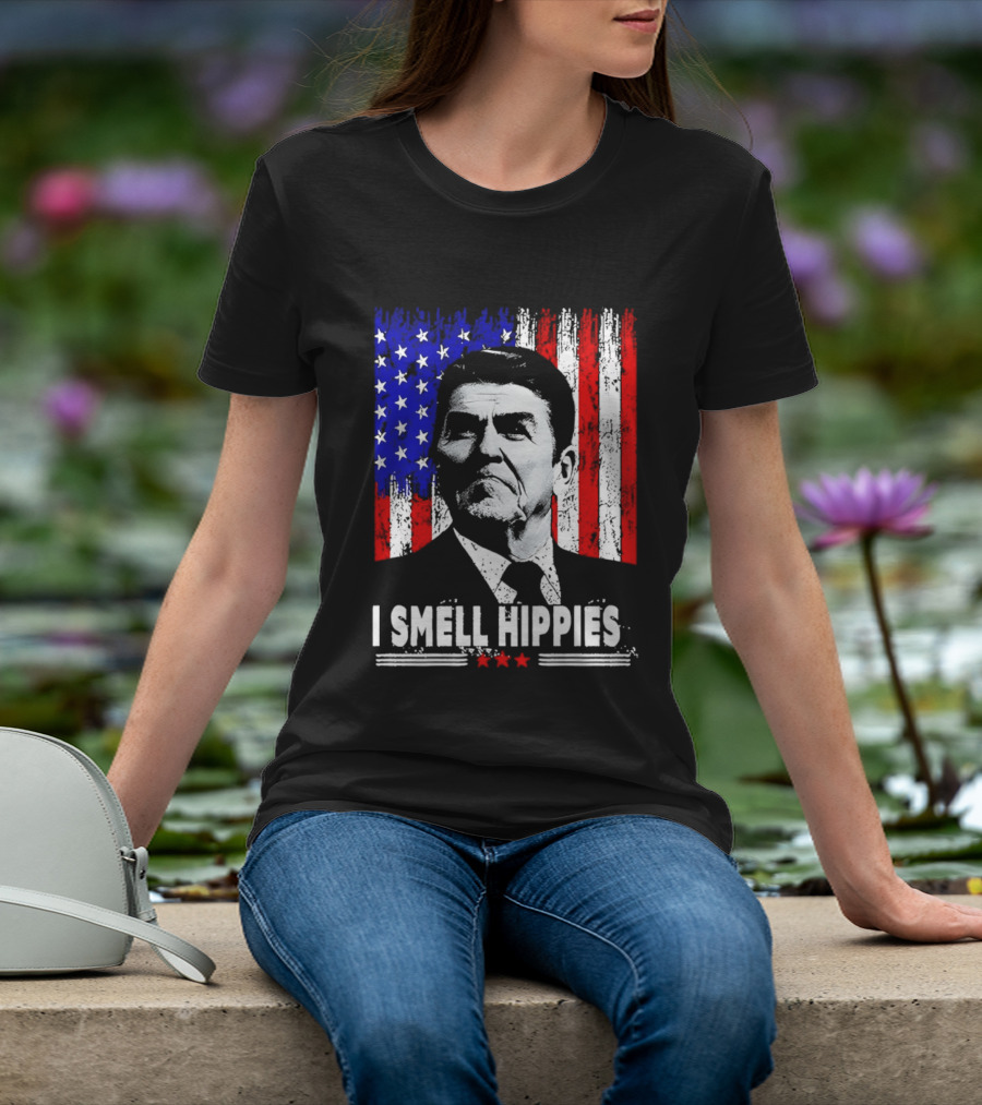 I Smell Hippies Reagan USA Flag Stars And Stripes T-Shirt