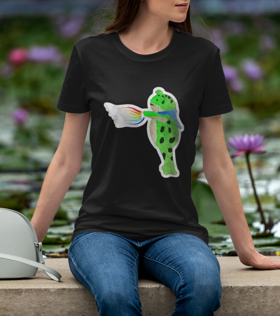 Portland Frog Holding Rainbow Flag LGBT Pride Anti Maga Protest T-Shirt