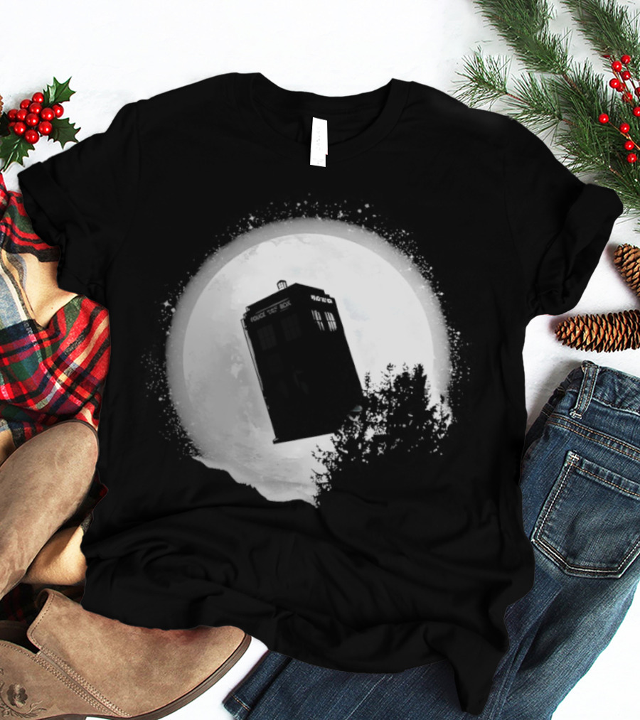 Tardis Doctor Who Moonlight Time Machine Iconic Sci Fi Police Box T-Shirt