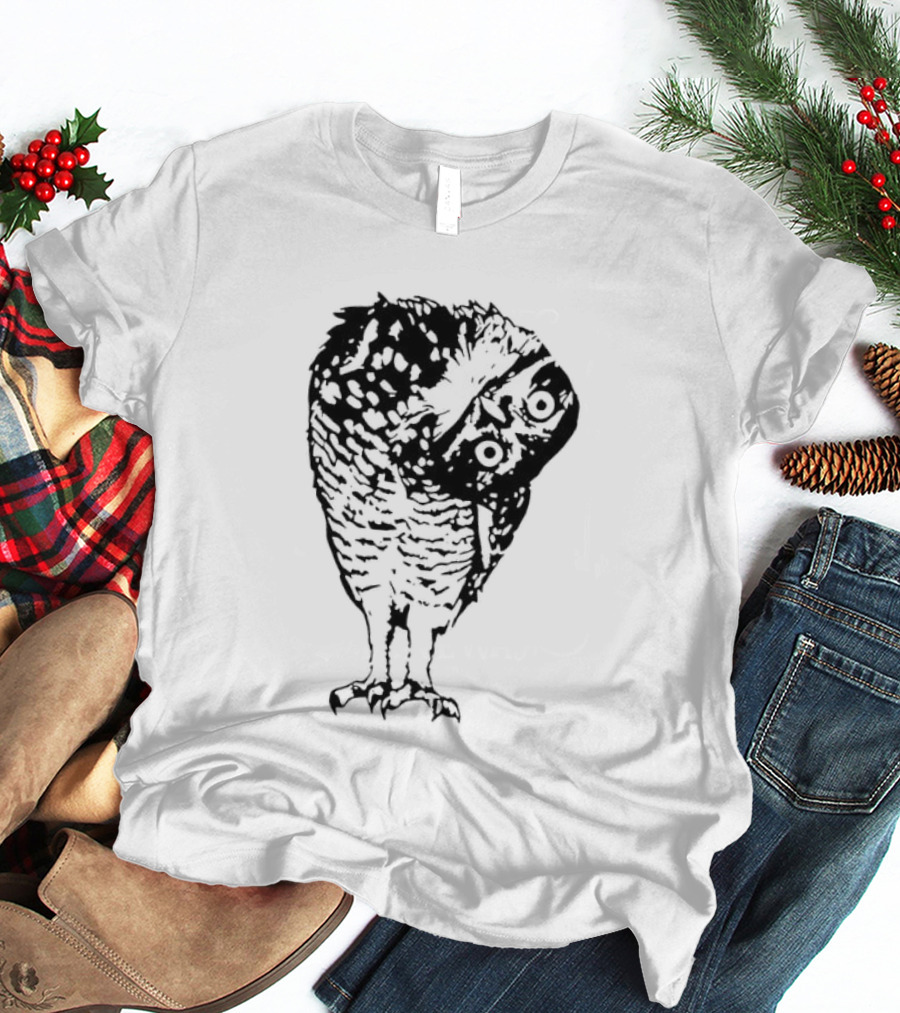Linocut Owl Head Tilt Curious Bird Wildlife Sketch T-Shirt
