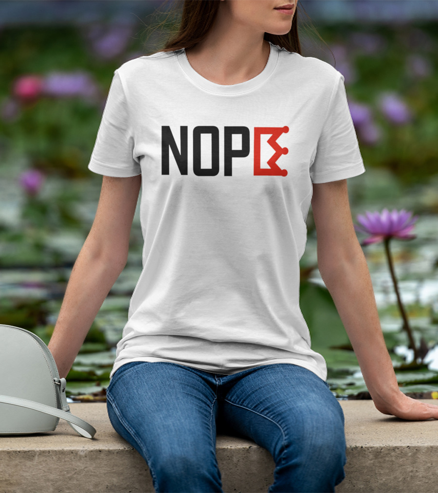 NOPE Crown Symbol No Kings In America T-Shirt