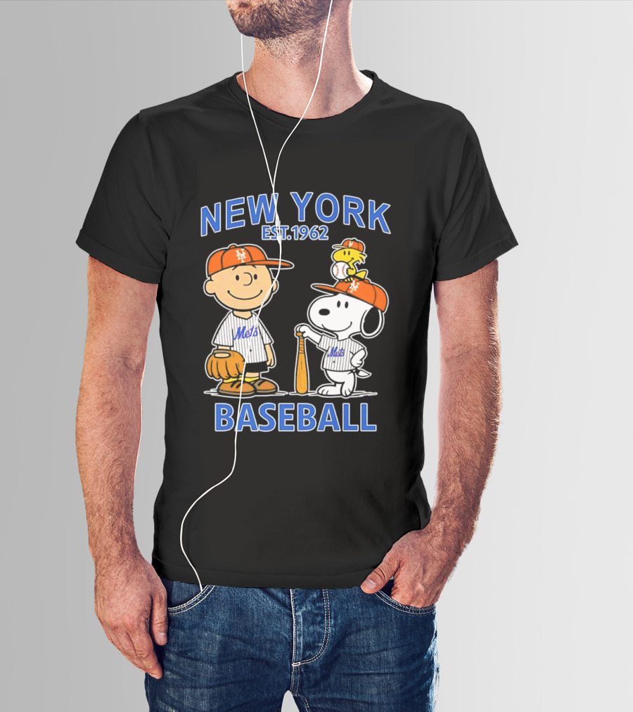 Charlie Brown And Snoopy New York Mets Baseball Est 1962 T-Shirt