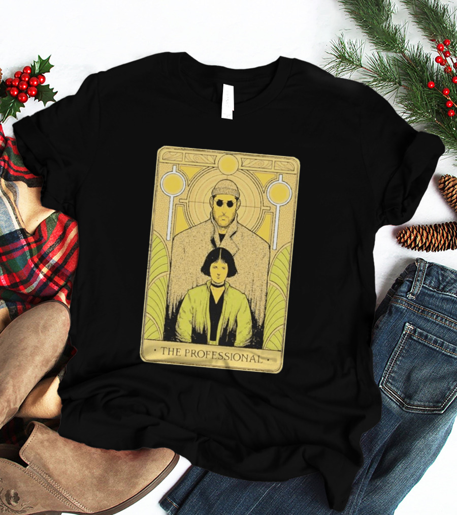 Léon The Professional Tarot Card T-Shirt