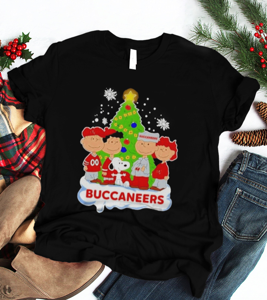 Snoopy Buccaneers Christmas Tree Tampa Bay Peanuts Holiday T-Shirt