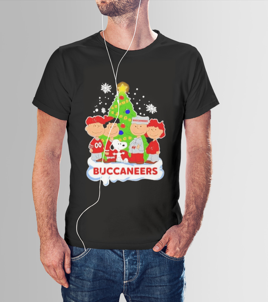 Snoopy Buccaneers Christmas Tree Tampa Bay Peanuts Holiday T-Shirt