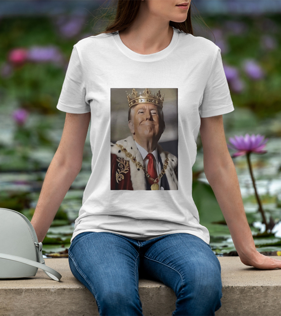 Donald Trump Crowned As King Regal Attire Red Tie Gold Crown T-Shirt