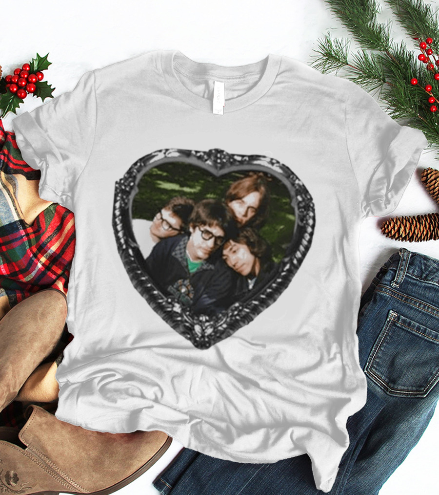 The Lazy Eyes Album Purple Show Heart Frame Band Photo T-Shirt