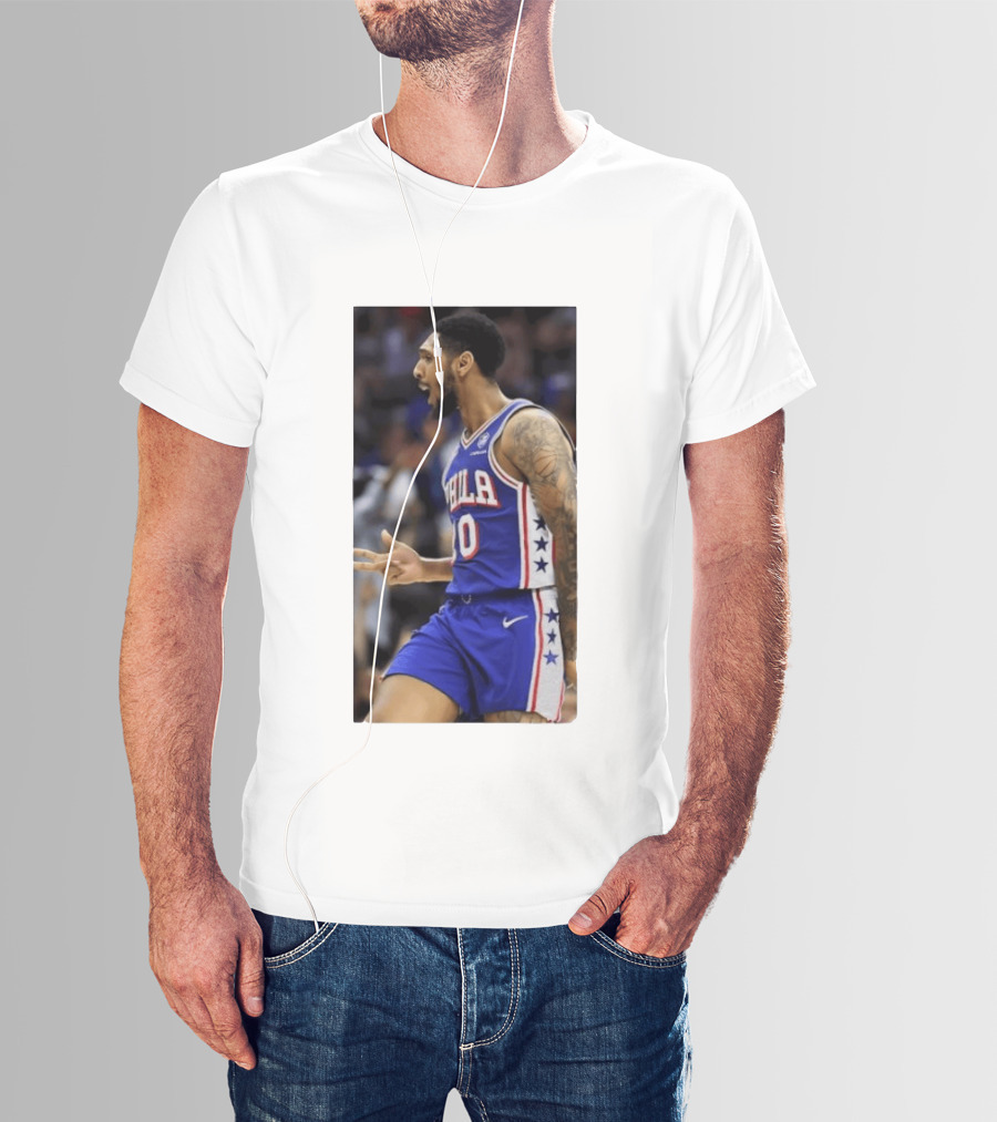 Philadelphia 76ers Robert Covington Number 33 NBA Basketball Sports Jersey Fan Merchandise T-Shirt