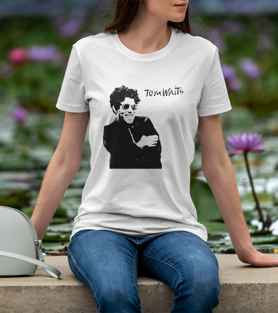 Maya Hawke's Tom Waits T-Shirt