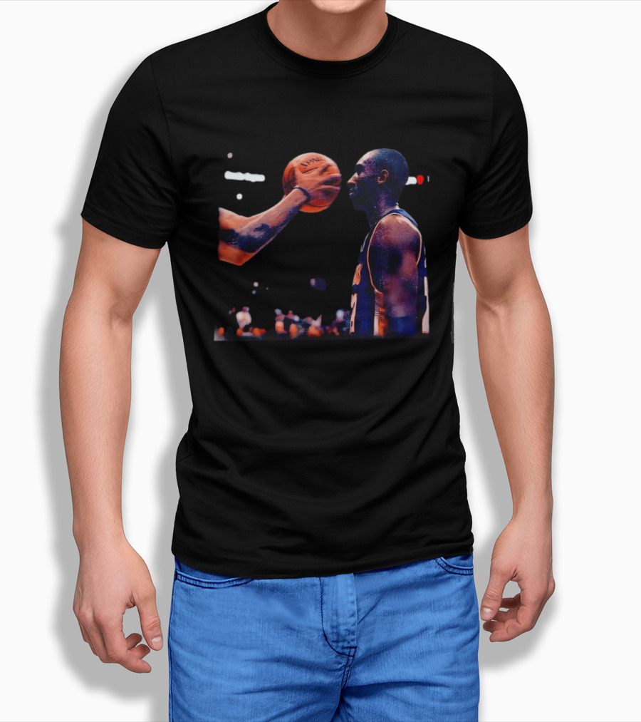Kobe Bryant No Flinch Los Angeles Lakers Basketball Player Iconic Moment T-Shirt
