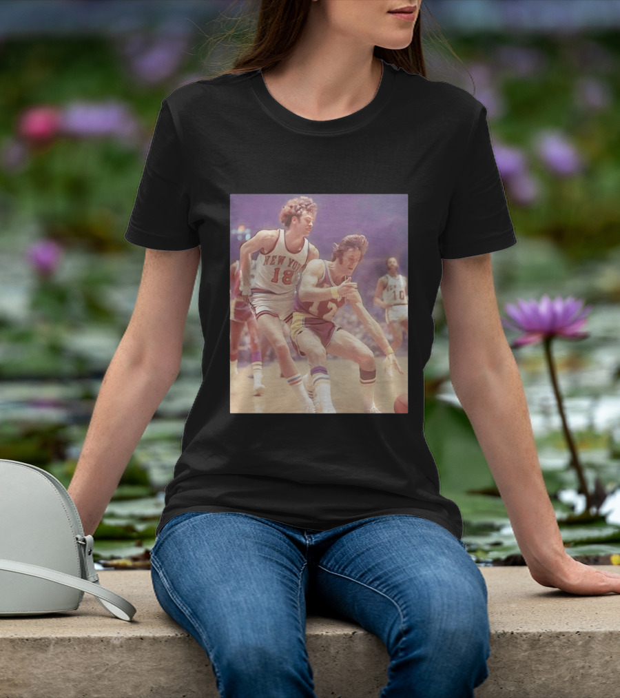 New York 18 Vs Los Angeles 12 Iconic Basketball Legends Phil Jackson Pat Riley Action Moment T-Shirt