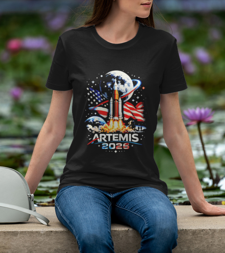 Artemis 2025 Rocket Launch USA Flag Moon Exploration T-Shirt