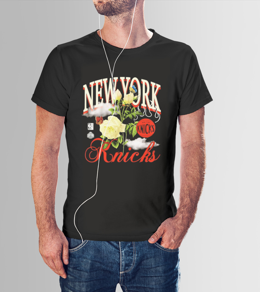 New York Knicks Floral Art With Butterflies And Roses T-Shirt