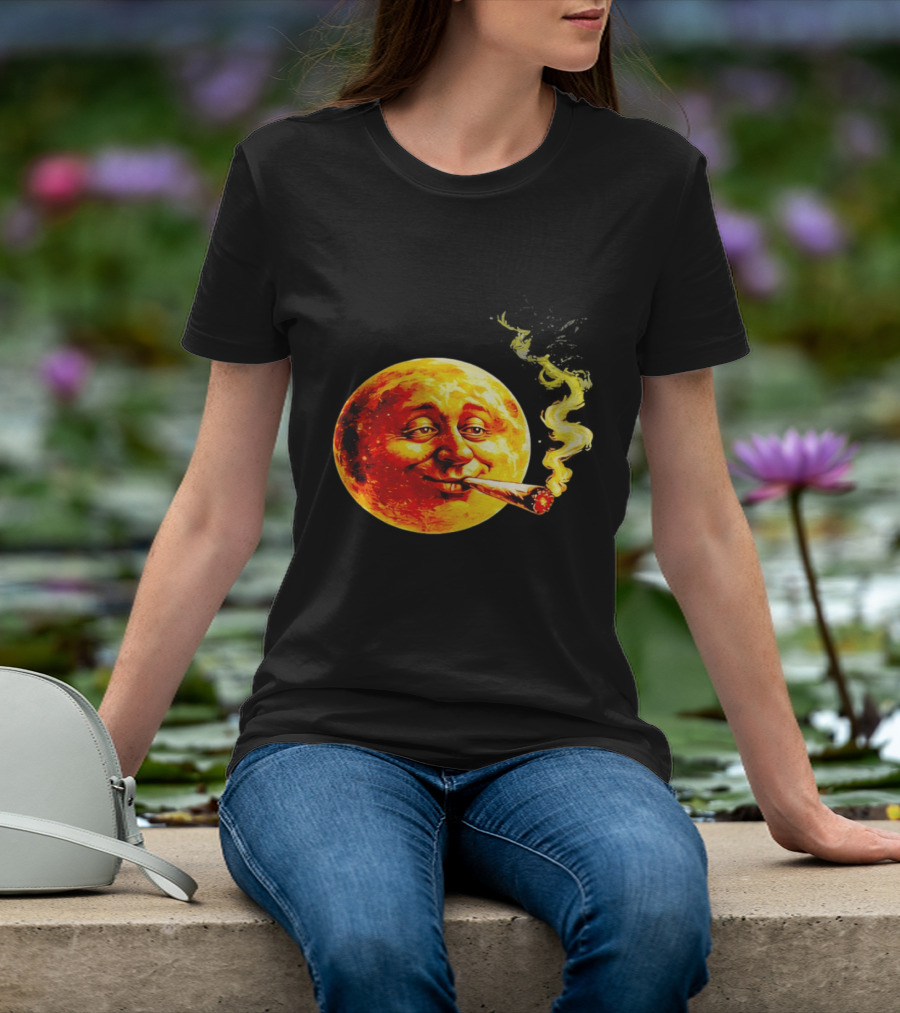 Moon Face Smoking Weed Blunt Lunar Smokers Club T-Shirt